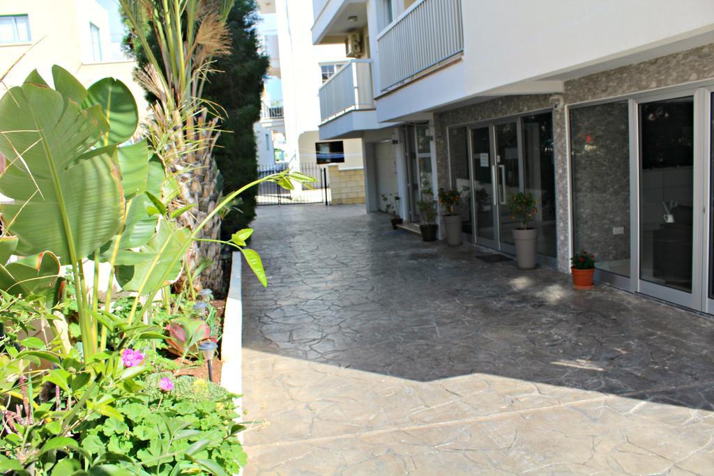 Maria Zintili Apartments Agia Napa Exterior foto